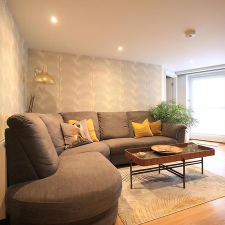 Streamside Apartments ヨービル エクステリア 写真